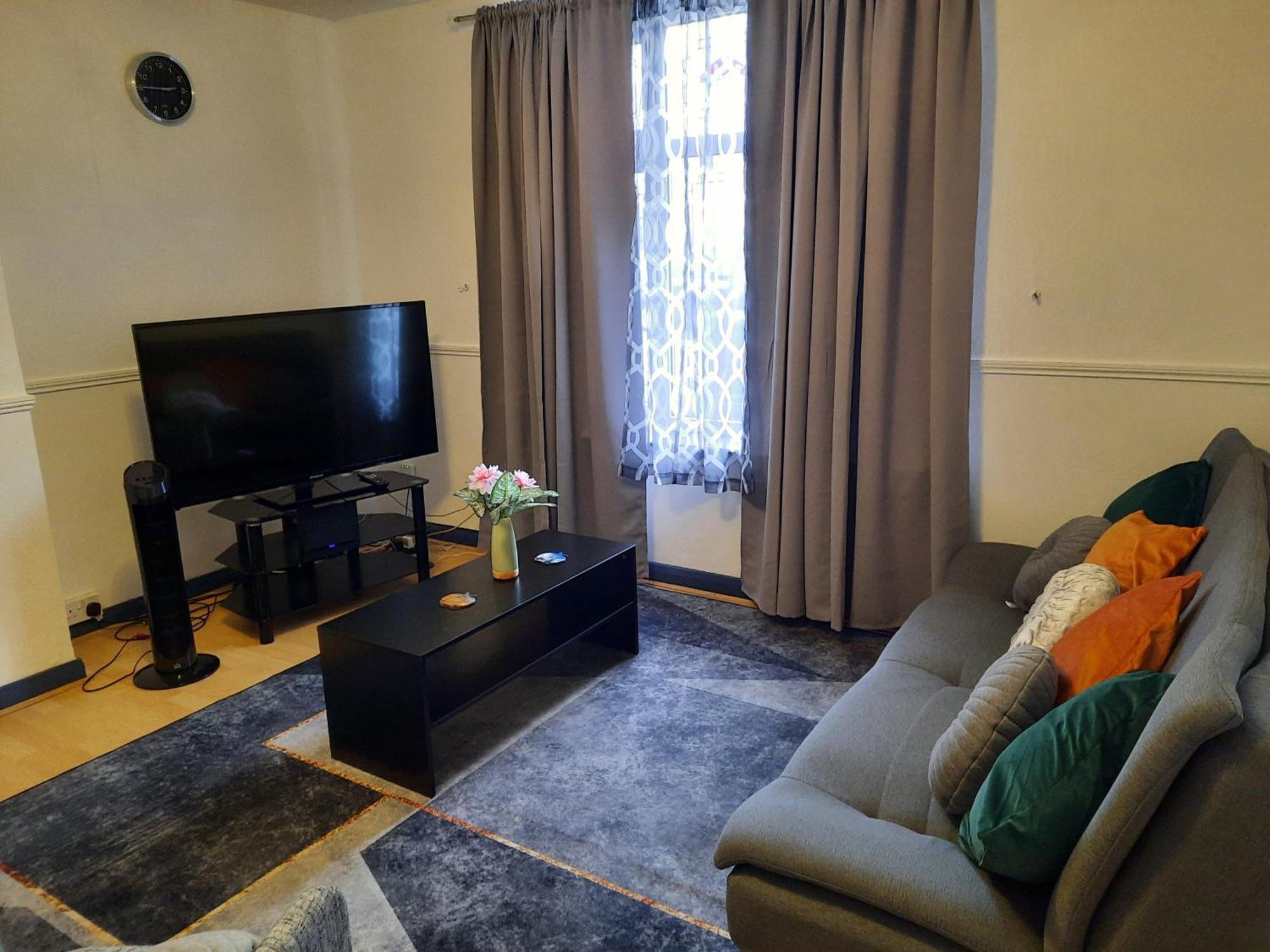 Apartment 47r Place *
