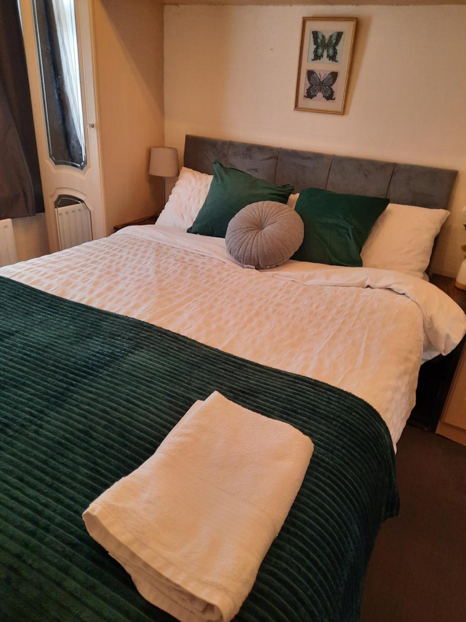 Apartment 47r Place *