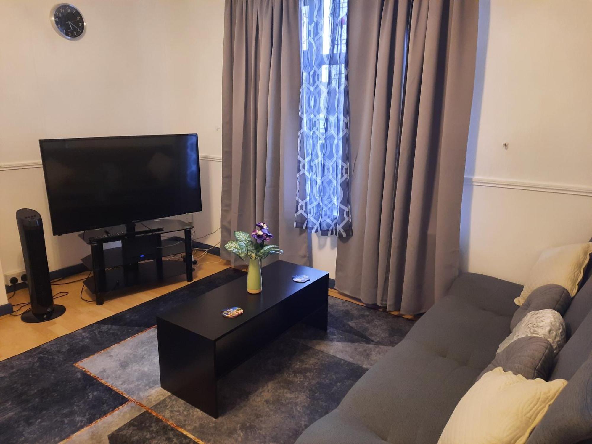 47r Place *